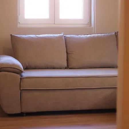 Alloggio in famiglia Jera 2 *